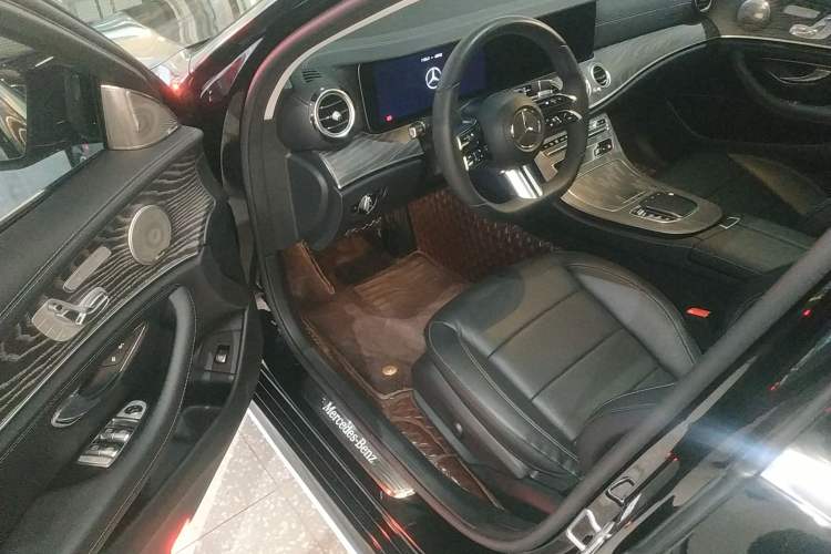 Used Mercedes-Benz E-Class 2021 E 300 L Sporty and Stylish Model
