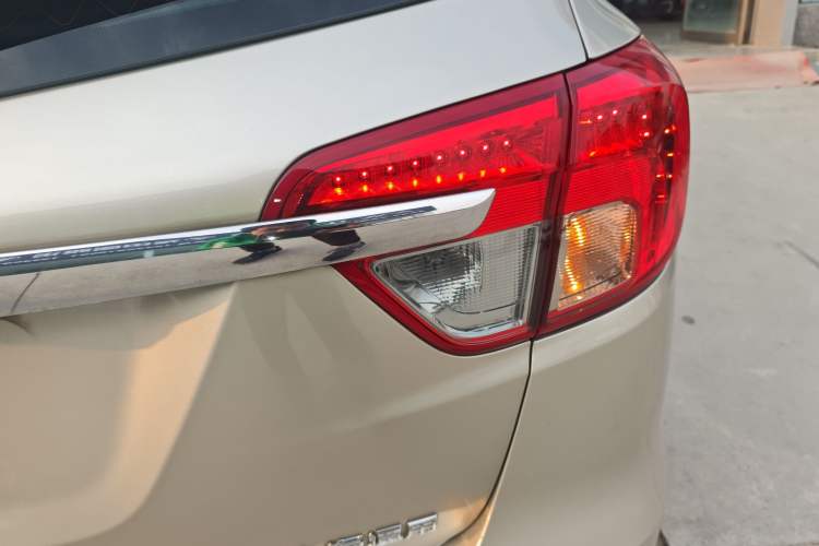 Used Buick Envision 2016 20T Four-Wheel Drive Luxury Model
