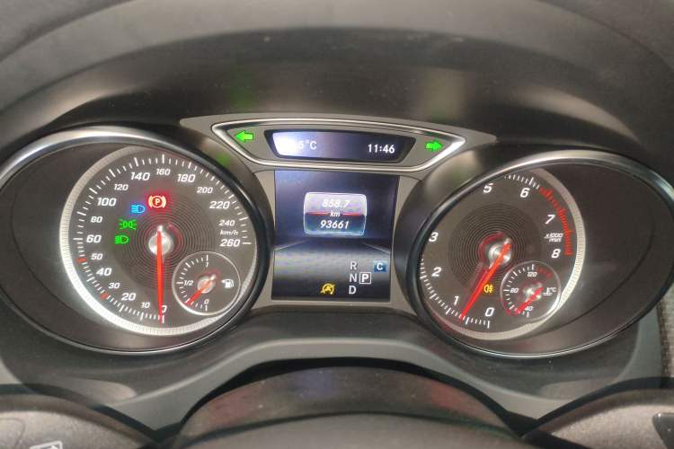 Used Mercedes-Benz GLA 2017 GLA 200 Fashion Model