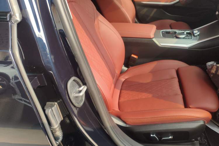 Used BMW 3 Series 2025 330Li M Sport Shadowline Package
