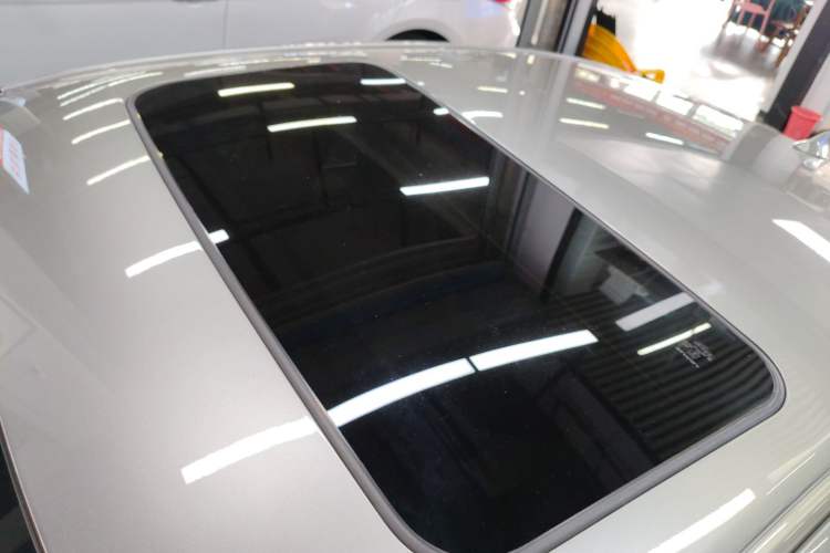 Used Lexus ES 2022 300h Deluxe Edition