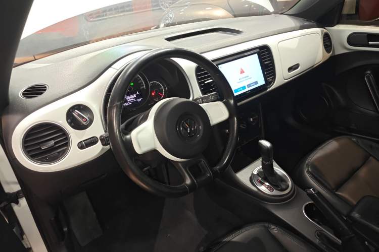 Used Volkswagen Beetle 2015 280TSI
