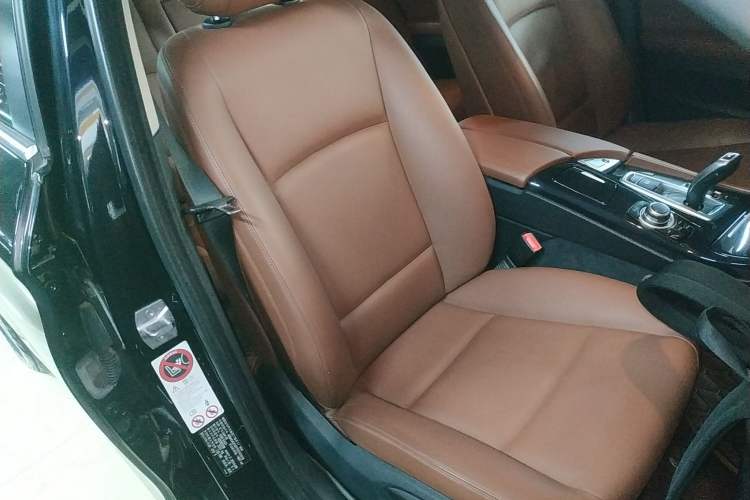 Used BMW 5 Series 2014 520i Elegant Edition
