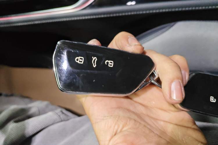 Used Volkswagen ID.4 CROZZ 2021 Long-Range PRO Two-Wheel Drive Version
