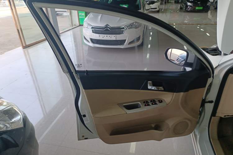 Used Brilliance H330 2013 1.5L Automatic Luxury Model
