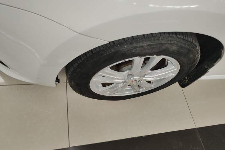 Used Volkswagen Polo 2014 1.4L Manual Fashion Edition
