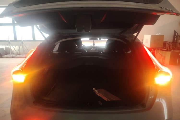 Used Volvo V40 2017 T3 Zhiya Edition