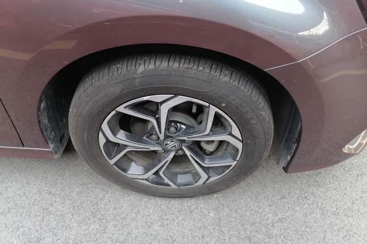 Used MG 5 2021 180 DVVT CVT Youth Luxury Edition
