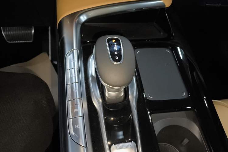 Used VOYAH FREE 2021 Two-Wheel Drive Standard Pure Electric City Edition
