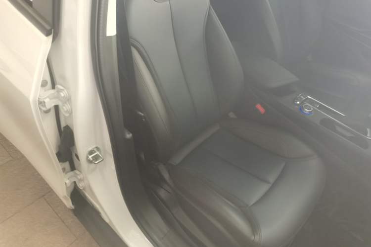 Used Buick Velite 6 2023 430km Range Commuter Version
