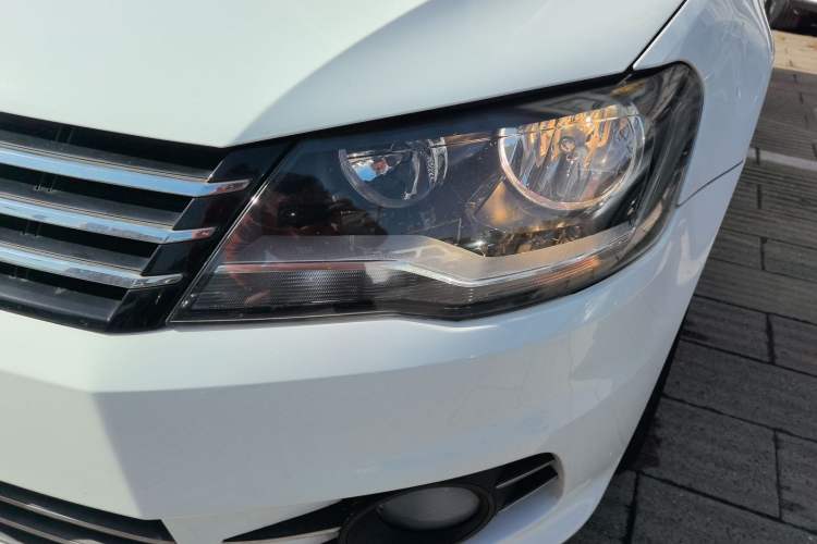 Used Volkswagen Bora 2015 Value Edition 1.6L Automatic Fashion Version
