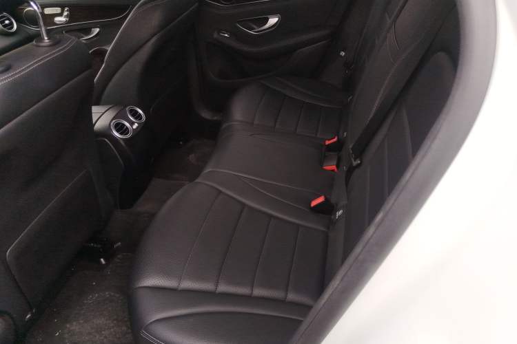 Used Mercedes-Benz GLC 2017 GLC 260 4MATIC Luxury Model