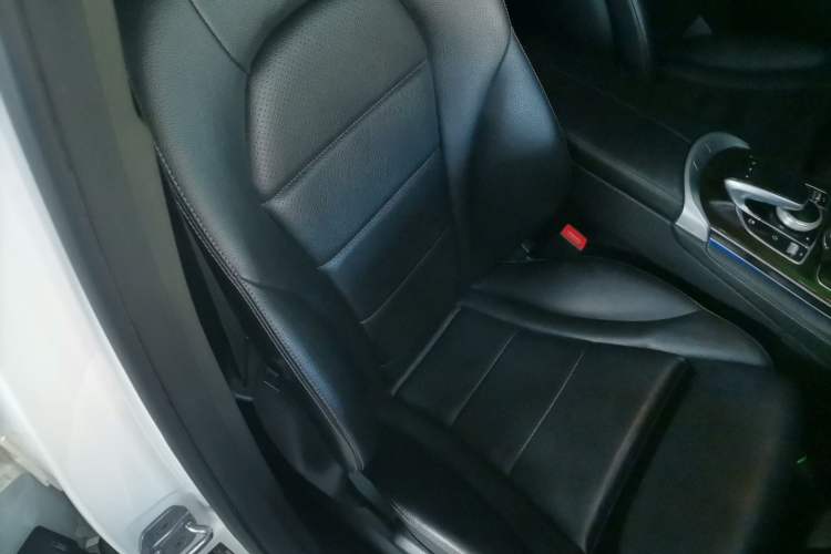 Used Mercedes-Benz GLC 2018 Facelifted GLC 260 4MATIC Dynamic Edition
