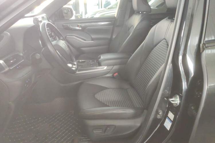 Used Toyota Crown Kluger 2021 2.5L HEV Four-Wheel Drive Premium Edition
