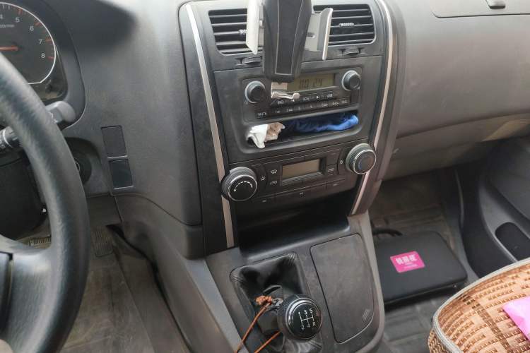 Used Jinbei Express 2018 2.0L Standard Version V19
