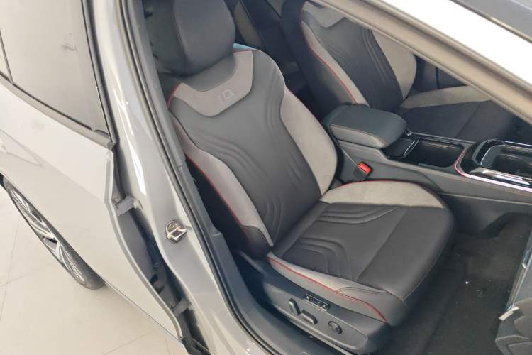 Used Volkswagen ID.4 CROZZ 2024 PRIME