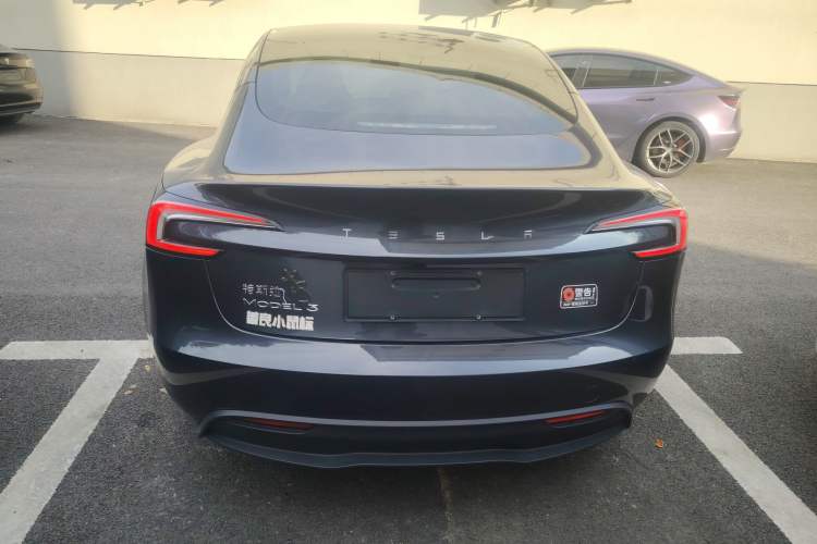 Used Tesla Model 3 2025 Rear-Wheel-Drive Version