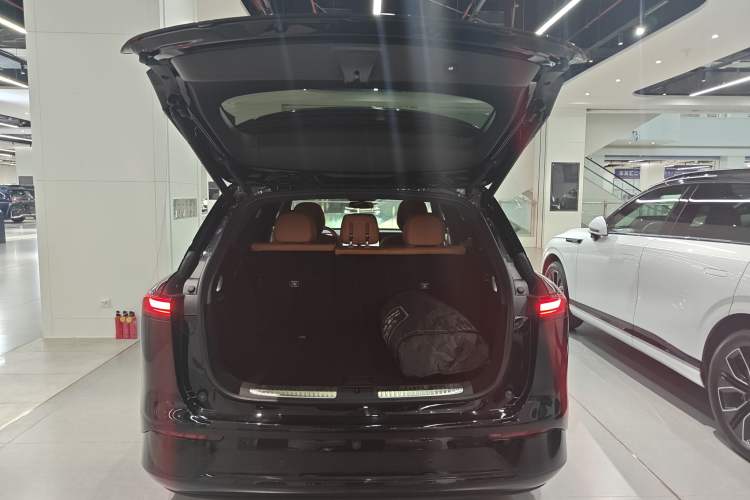 Used XPeng G9 2025 625 Long-Range Max
