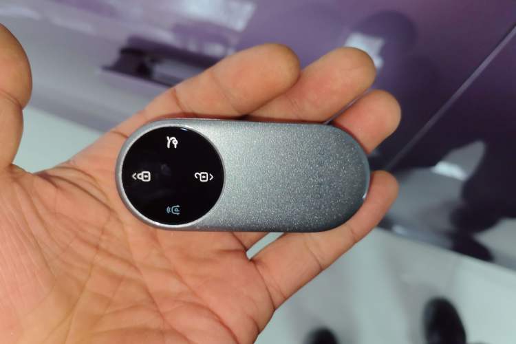 Used Hima Luxeed S7 2025 705 km Max
