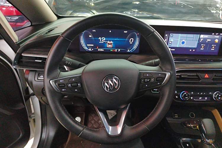 Used Buick GL6 2021 323T Mild Hybrid Connect Luxury Model
