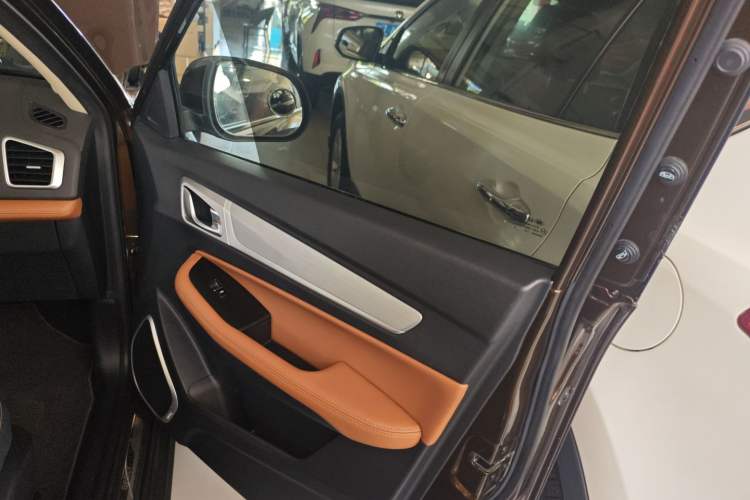 Used Geely Auto Vision X6 2018 1.4T CVT 4G Connected Luxury Version
