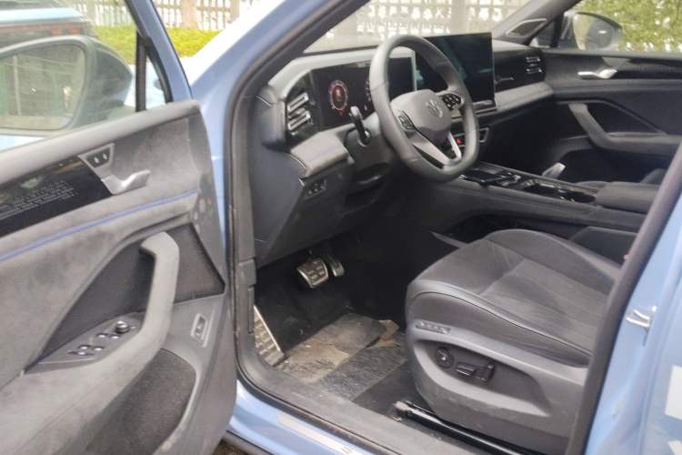 Used Volkswagen Tiguan L 2024 PRO 380TSI Four-Wheel Drive R-Line Prestige Edition