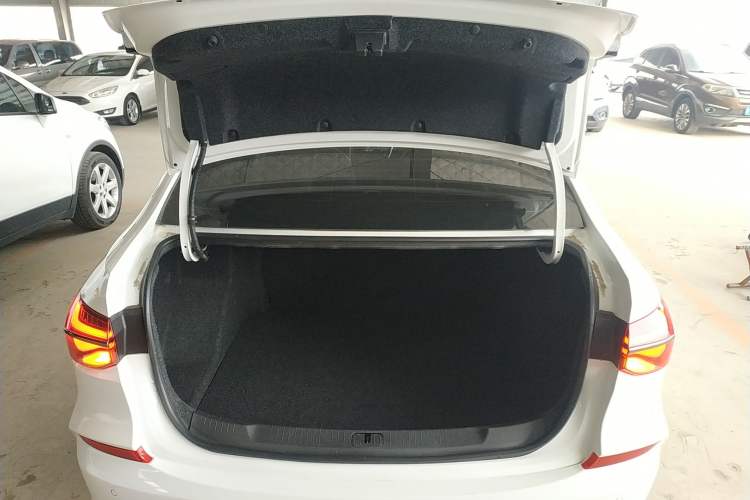 Used Chevrolet Monza 2020 Light Hybrid RS 330T Automatic Comfort Edition
