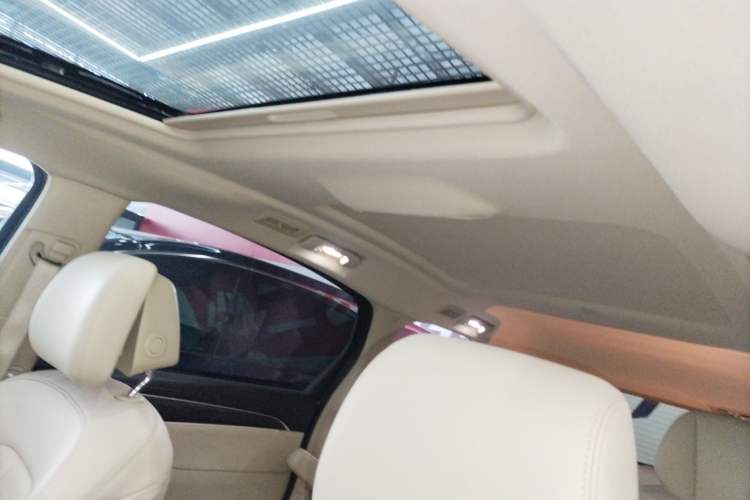 Used Buick GL8 2022 ES Landtrek 653T Luxury Edition