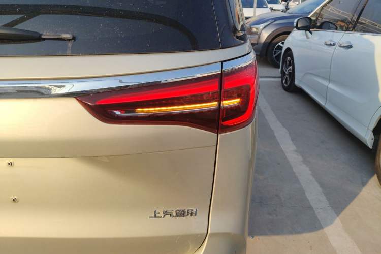 Used Buick GL8 2022 ES Land Cruiser 653T Luxury Model