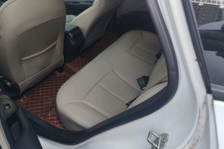 Used Buick GT 2018 15T Manual Elite Version China V Standard
