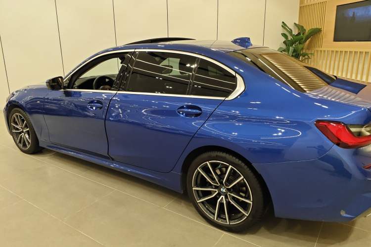 Used BMW 3 Series 2021 Restyled 325Li M Sport Package
