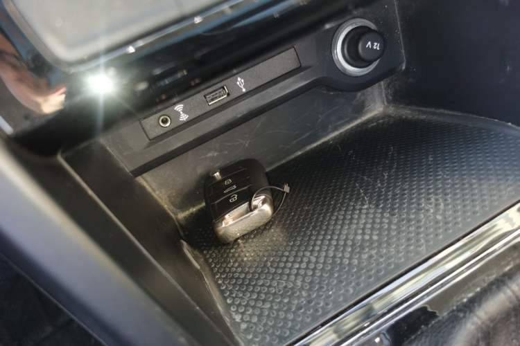 Used Volkswagen Touran 2018 Volkswagen Touran L 280TSI DSG Comfort Edition 7-seater
