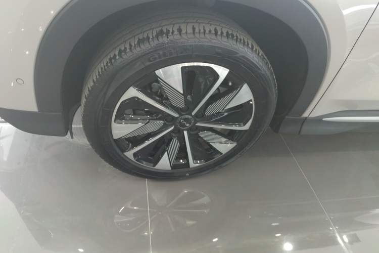 Used BYD Song PLUS New Energy 2025 EV Intelligent Driving Version 520km Premium Model
