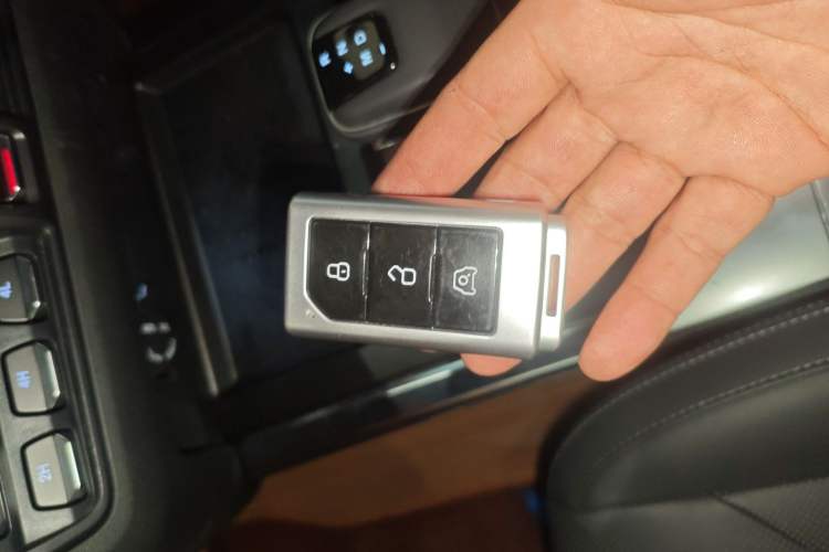 Used  T01 2024 2.0T Explorer
