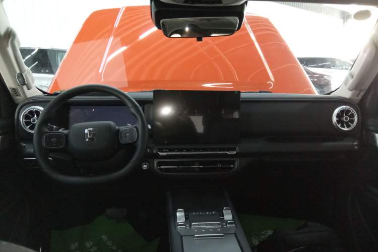 Used Tank 300 2025 2.0T Conqueror