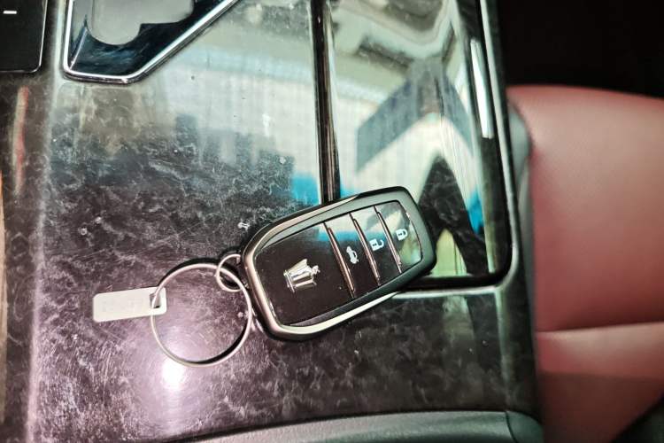 Used Toyota Crown 2018 2.0T Sport Edition
