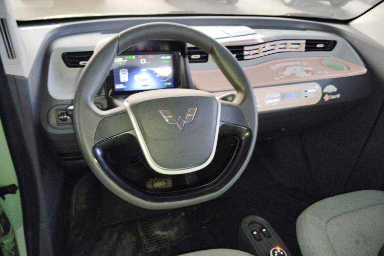 Used Wuling Hongguang MINIEV 2021 Macaron Premium Model – Lithium Iron Phosphate