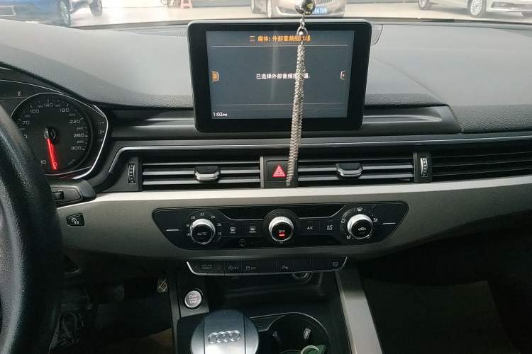 Used Audi A4L 2018 30th Anniversary Edition 40 TFSI Trendy Model
