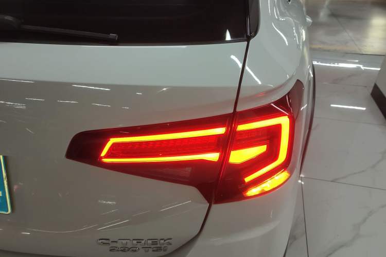 Used Volkswagen C-TREK 2018 230TSI DSG Comfort Model
