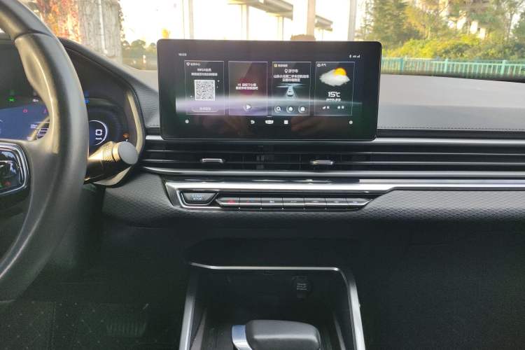 Used Geely Auto Emgrand 2022 4th Generation 1.5L CVT Elite Model
