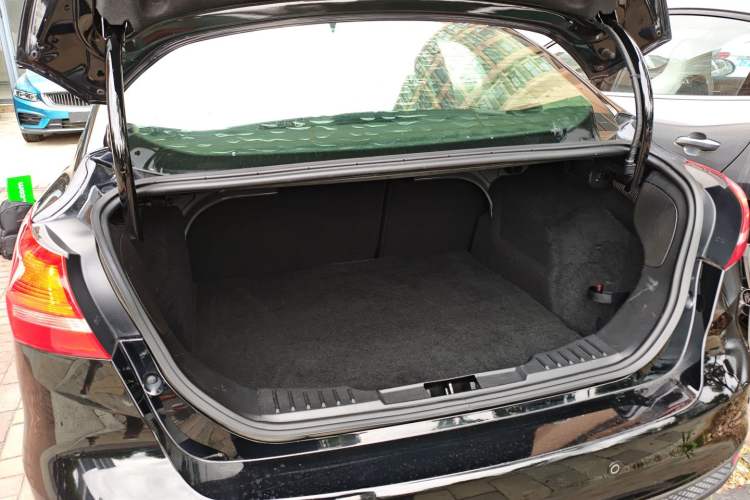 Used Ford Focus 2017 Sedan 1.6L Automatic Fashion Edition Smart Drive Version