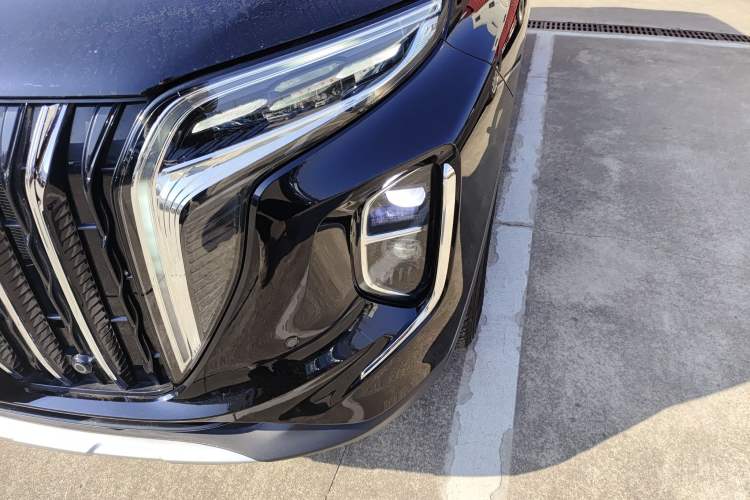 Used Hongqi HS7 PHEV 2024 2.0T PHEV Four-Wheel Drive Flagship Edition 6 Seats
