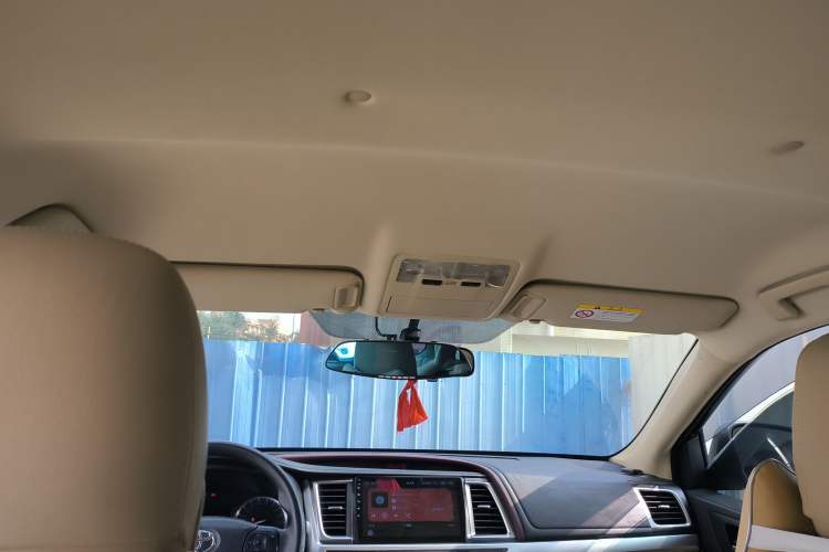 Used Toyota Highlander 2015 2.0T Two-Wheel Drive Elite Edition 7 Seats
