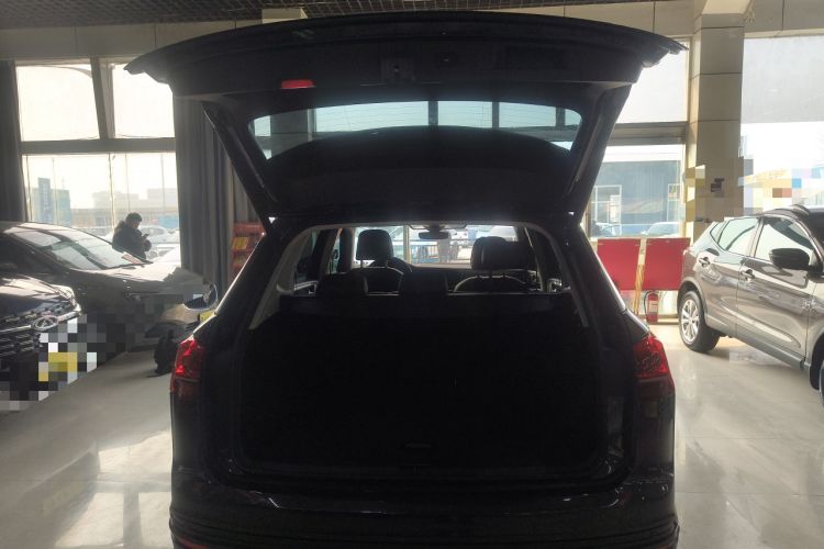 Used Volkswagen Tayron 2020 330TSI Two-Wheel Drive Luxury Connected Pro Edition