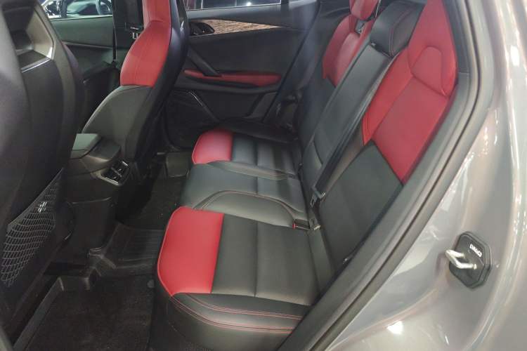 Used Lynk & Co 06 2020 1.5T JinPro model