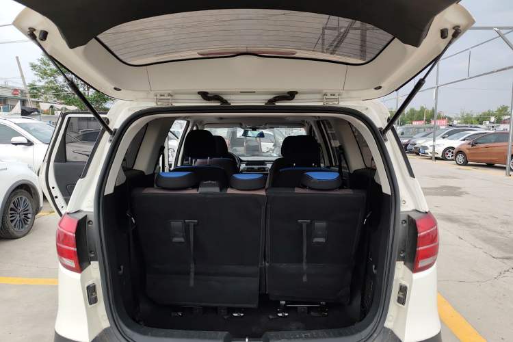 Used BAIC Weiwang M60 2017 1.5L Manual Silver Edition
