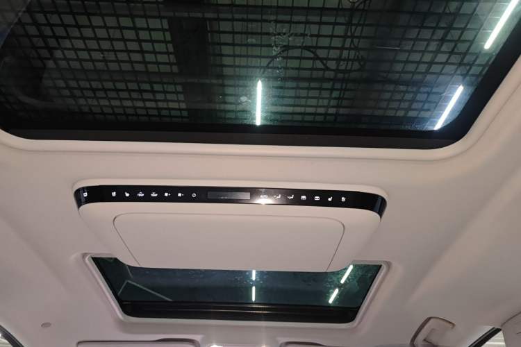 Used Buick GL8 2025 Lu Zun Deluxe Edition