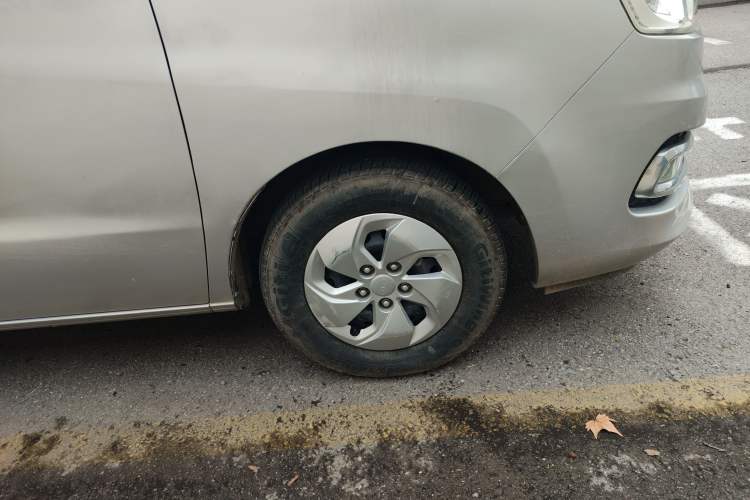 Used JAC Refine M4 2016 2.0L Manual Comfort Edition