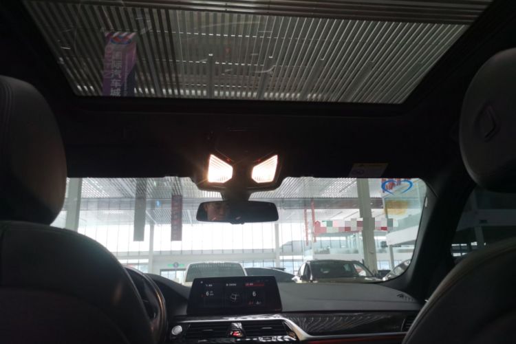 Used BMW 5 Series 2018 525Li M Sport Package