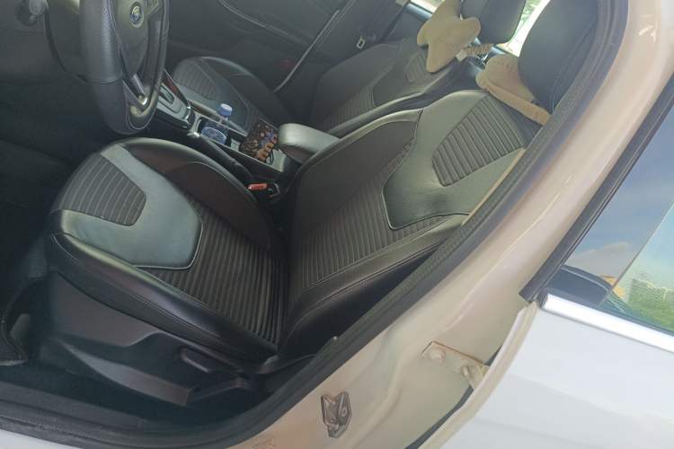 Used Ford Focus 2015 Sedan EcoBoost 180 Automatic Elite Model
